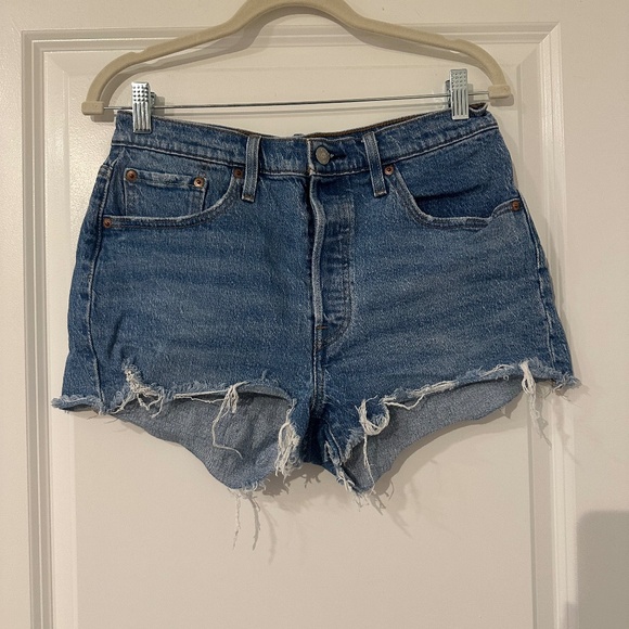 Levi's 501 Original Fit High Rise Jean Shorts - Picture 1 of 7